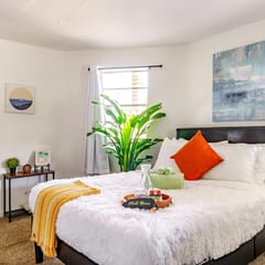 🌿Casa Uno by Jungle House | Downtown & Short North | Private Parking | 5,800+ Reviews | Near Convention Center & Nationwide Arena & Ohio State | Walk to High Street