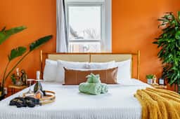 🌿Cozy Casita by Jungle House | Downtown & Short North | Free Parking | 5,800+ Reviews | Near Convention Center & Nationwide Arena & Ohio State | Walk to High Street - Image 2