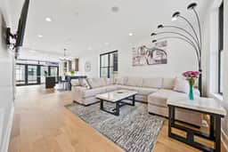 🌿Casa Cielo by Jungle House | Walk to High Street | Near Convention Center, OSU & Nationwide Arena | Downtown & Short North | 5,800+ Reviews | Free Parking - Image 3