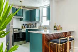 🌿Jungle Nook by Jungle House | 5,800+ Reviews | Near Convention Center, OSU & Nationwide Arena | Walk to High Street | Downtown & Short North | Private Parking - Image 4