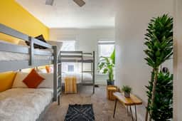 🌿Casa Terra by Jungle House | Near Convention Center, OSU & Nationwide Arena | Downtown & Short North | 5,800+ Reviews | Free Parking - Image 4