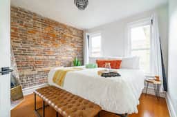 🌿Bamboo Bungalow by Jungle House | 5,800+ Reviews | Walk to High Street | Private Parking | Downtown & Short North | Near Convention Center, OSU & Nationwide Arena - Image 3