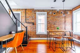 🌿Urban Jungle by Jungle House | Downtown & Short North | Free Parking | 5,800+ Reviews | Near Convention Center & Nationwide Arena & Ohio State | Walk to High Street - Image 3