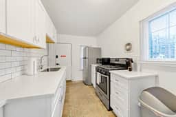 🌿 Jungle Dalia by Jungle House | Near Nationwide Arena, OSU & Convention Center | Downtown & Short North | Free Parking | 5,800+ Reviews - Image 4