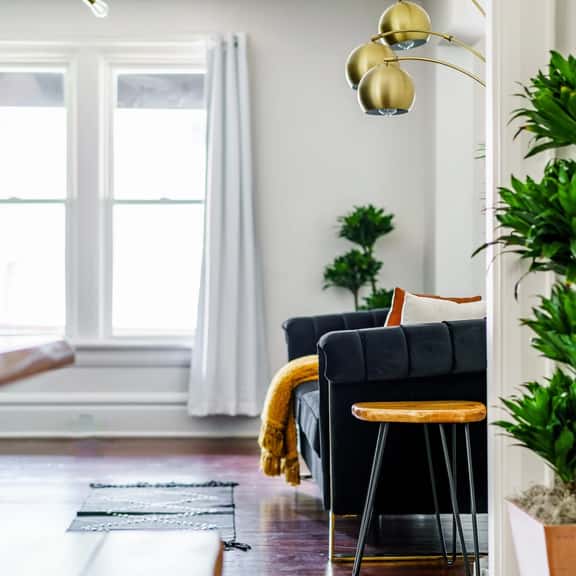 🌿Jungle Nook by Jungle House | 5,800+ Reviews | Near Convention Center, OSU & Nationwide Arena | Walk to High Street | Downtown & Short North | Private Parking - Image 1