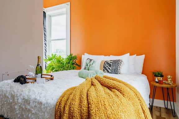 🌿Cozy Casita by Jungle House | Downtown & Short North | Free Parking | 5,800+ Reviews | Near Convention Center & Nationwide Arena & Ohio State | Walk to High Street - Image 4
