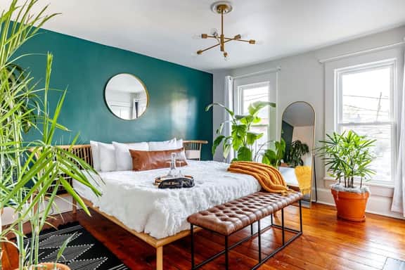 🌿Casita Verde by Jungle House | Near Convention Center, OSU & Nationwide Arena | Walk to High Street | Downtown & Short North | 5,800+ Reviews | Free Parking - Image 3