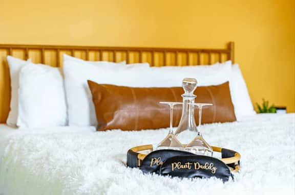 🌿Casa Serena by Jungle House | Free Parking | 5,800+ Reviews | Downtown & Short North | Close to OSU, Convention Center & Nationwide Arena - Image 4