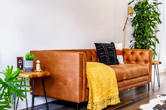 Cozy Cabana by Jungle House | Downtown & Short North | Free Parking | Near Convention Center & OSU - Image 2