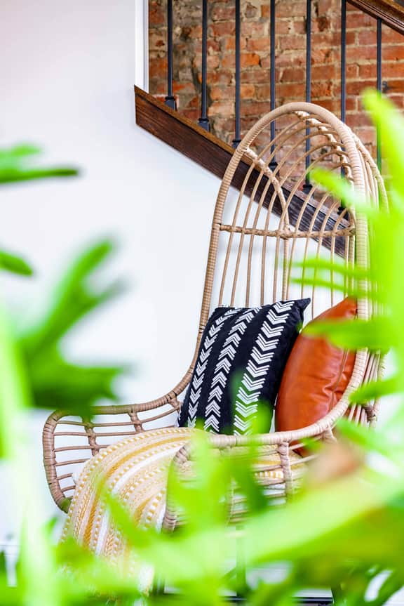 Cozy Cabana by Jungle House | Downtown & Short North | Free Parking | Near Convention Center & OSU - Image 5